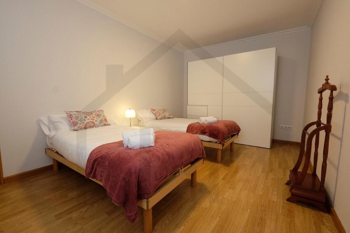 Cabrales - Parking Gratis - Wifi - A Un Paso Del Centro