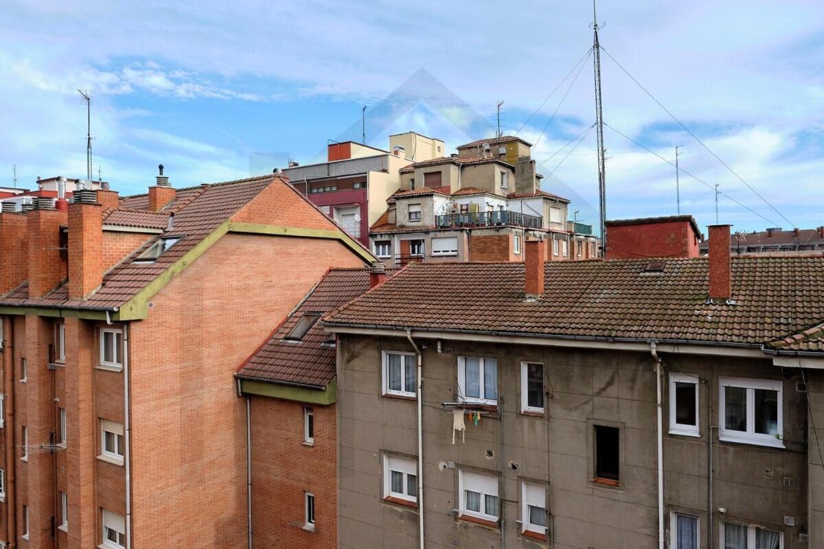 Cabrales - Parking Gratis - Wifi - A Un Paso Del Centro Gijon