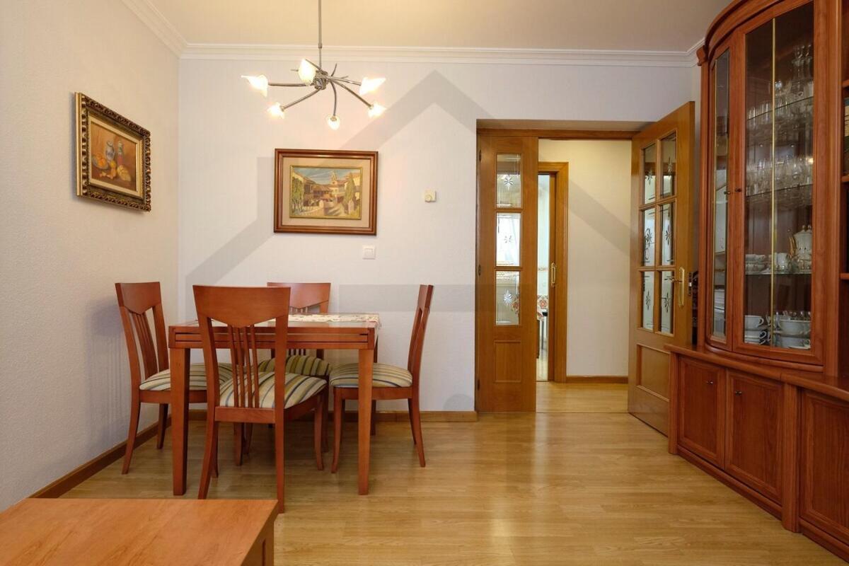 Cabrales - Parking Gratis - Wifi - A Un Paso Del Centro Apartment